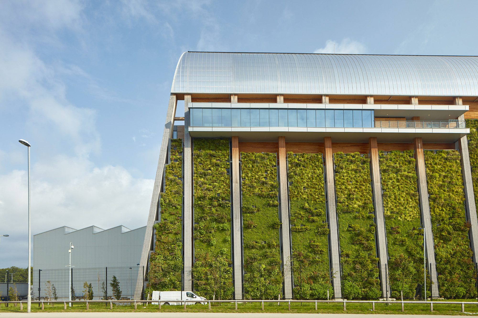 Living wall at Veolia recycling centre